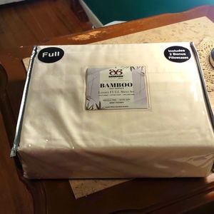 Cream full size bamboo sheet set NEW!